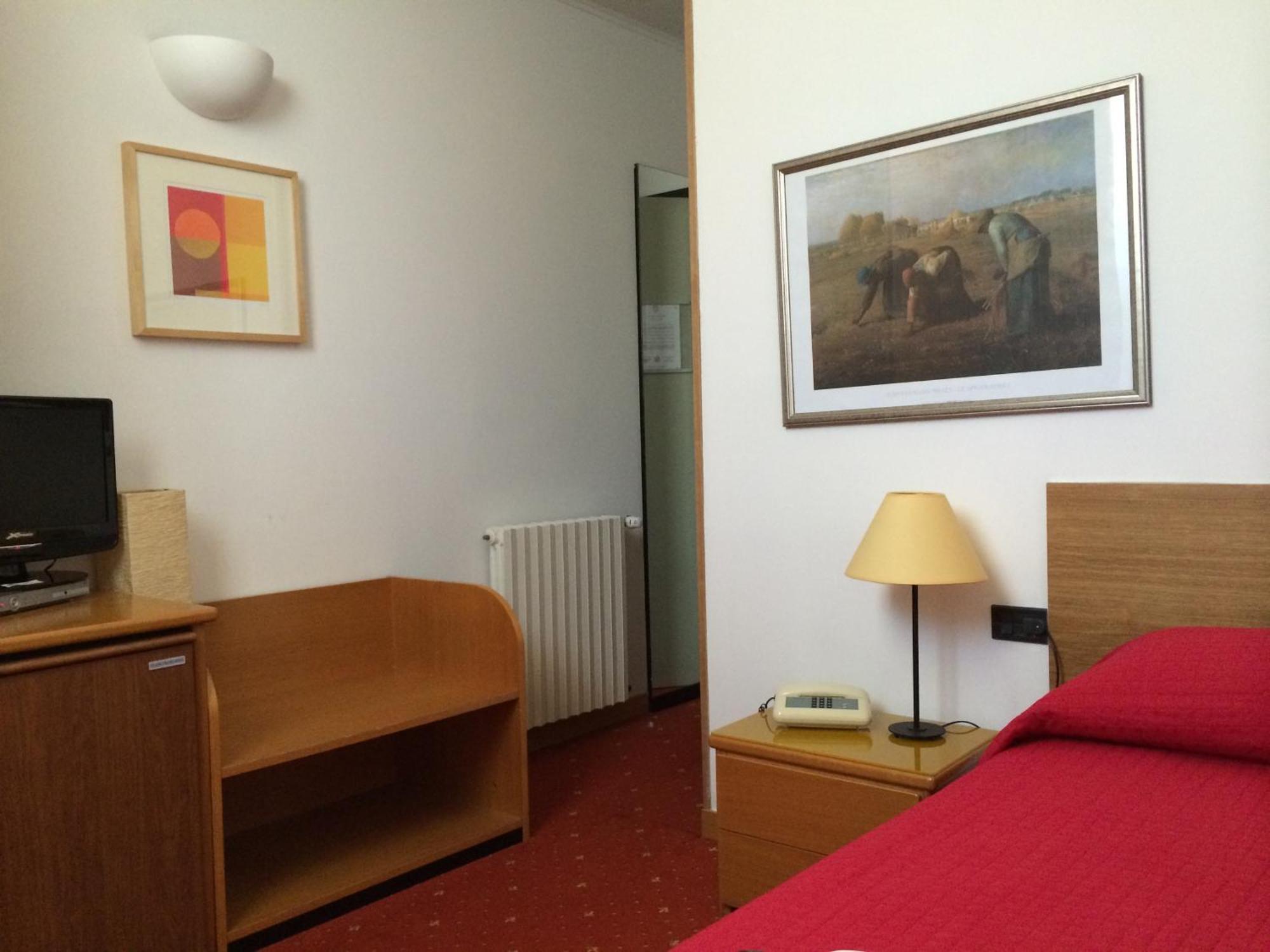 Albergo Giardino Cernobbio Bilik gambar