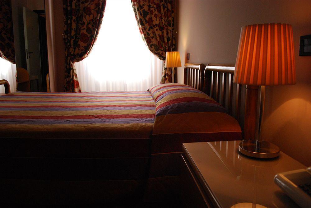 Albergo Giardino Cernobbio Luaran gambar